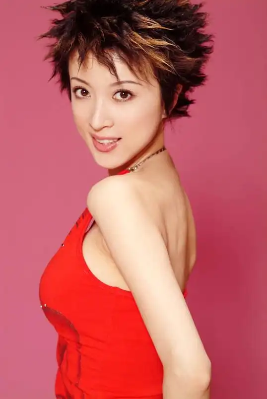 资料图片:金巧巧精彩写真(17)