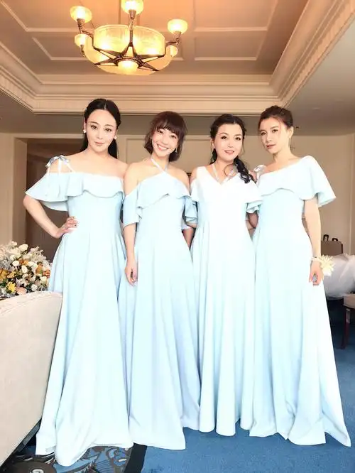 徐立做伴娘送嫁张馨予 抢到捧花乐到飙泪