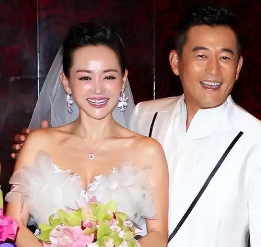 演员王志飞:终生愧对聋哑父母,骂前妻儿子没出息,原来是激将法