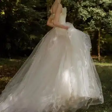 唯美婚纱头像惊喜大概就是不期而遇后的目光