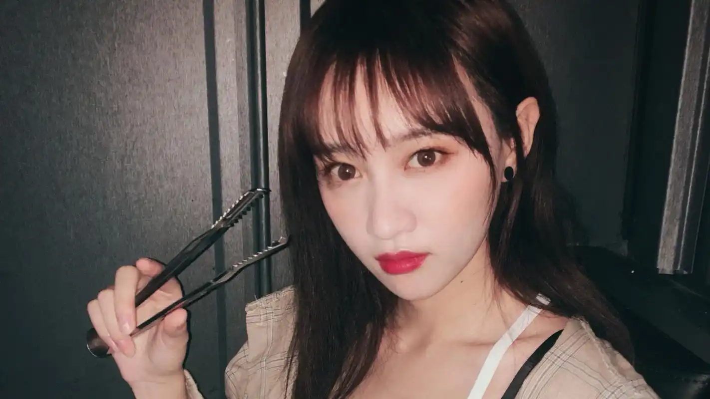 黄婷婷 snh48图片壁纸