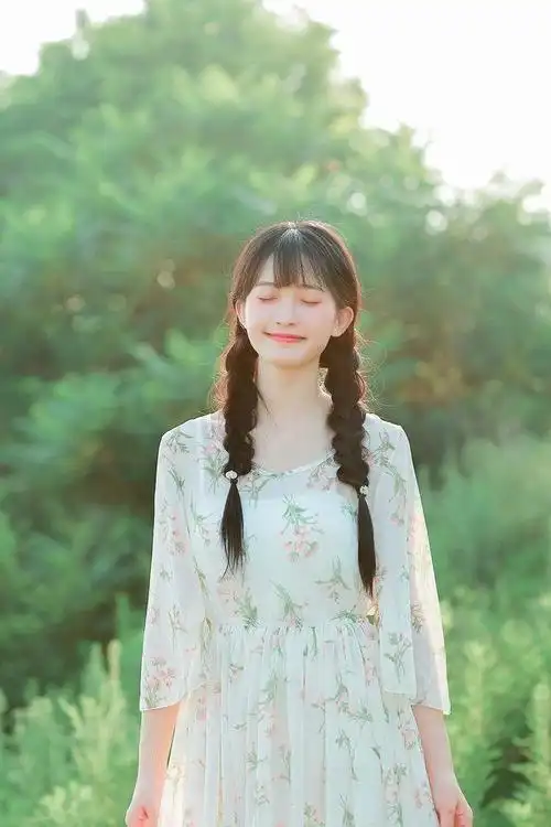 女生发的空间唯美说说,文艺优雅,越读越喜欢!