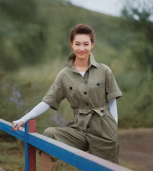 李梓萌简历个人资料简介新闻联播女主播李梓萌010203