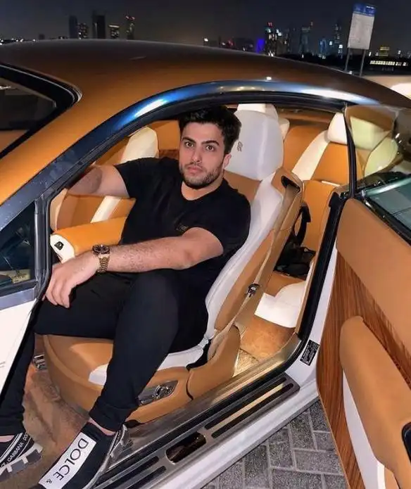 那些网上炫富的俄罗斯富二代,如今都怎样了? - 大猫财经 - 瓦斯阅读