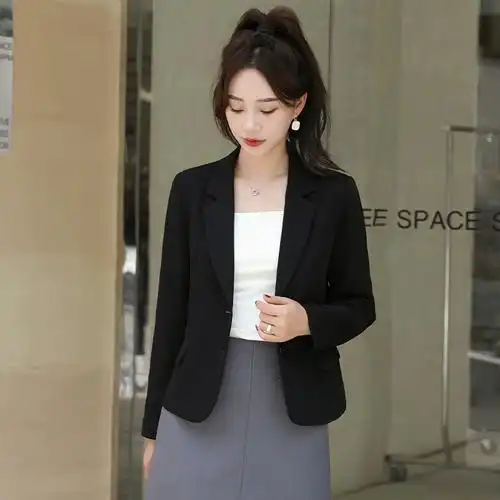 小个子黑色正肩短款西装外套女2024新款职业气质高级感工作小西服