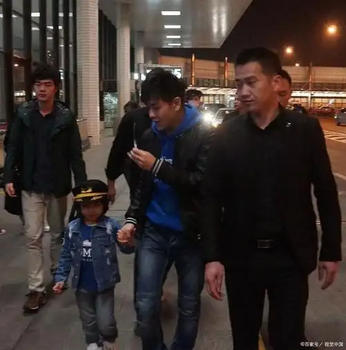 刘德华一共有几个子女?