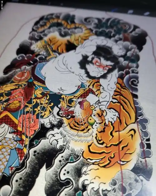 老传统武松纹身图片背部老传统武松虎纹身图案