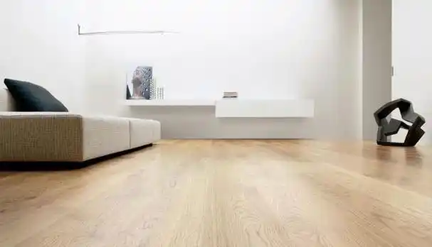 所以现在很多家居装修都会选择木地板.