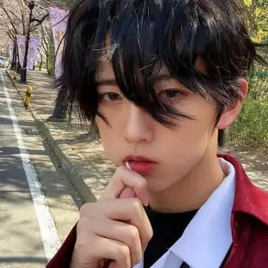 简单可爱男生头像图片