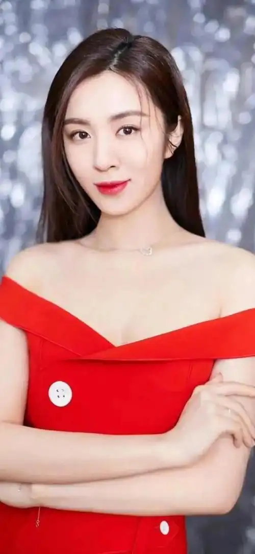 王晓晨写真照_网易订阅