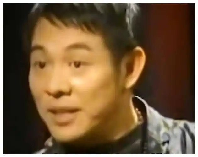 李连杰携古怪面相赴尼泊尔过春节,全民瞩目!_经历_问题_生活习惯