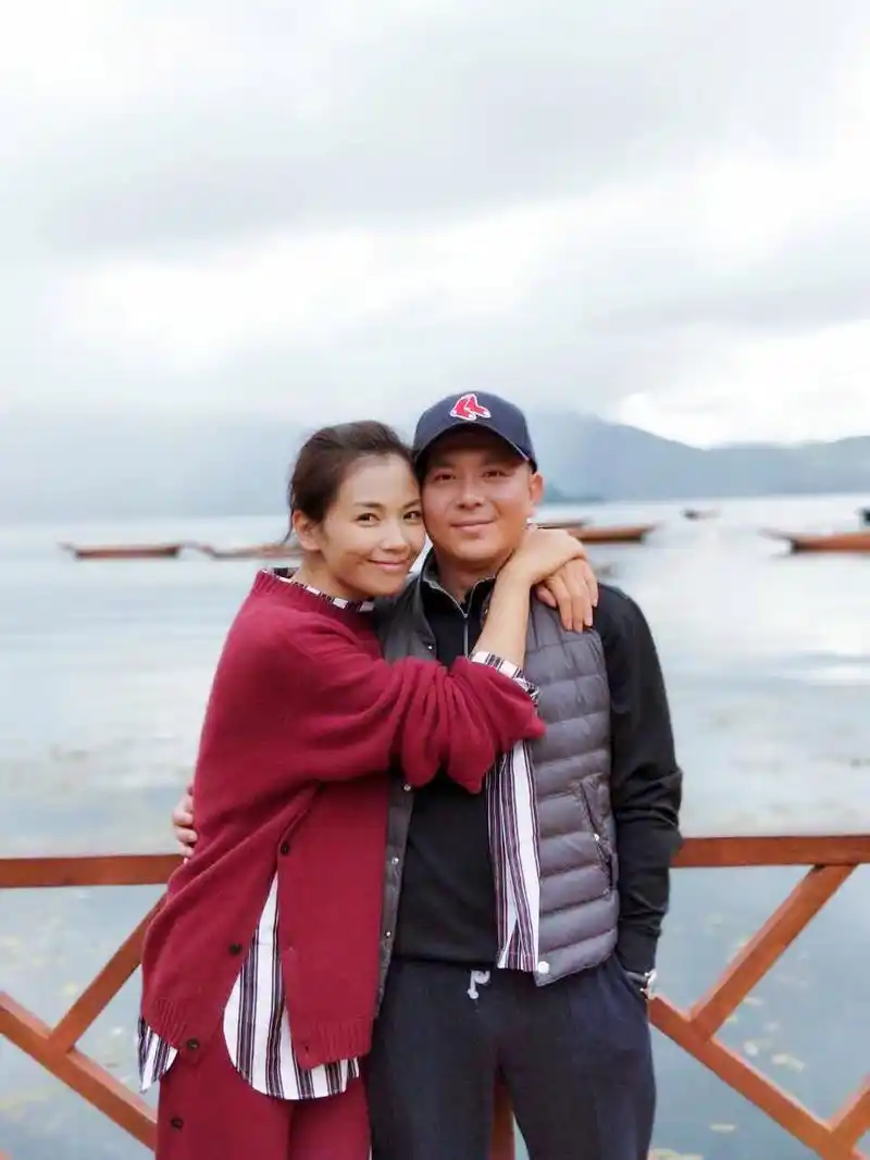 王珂刘涛亲笔信曝光 互敬互爱情意绵绵