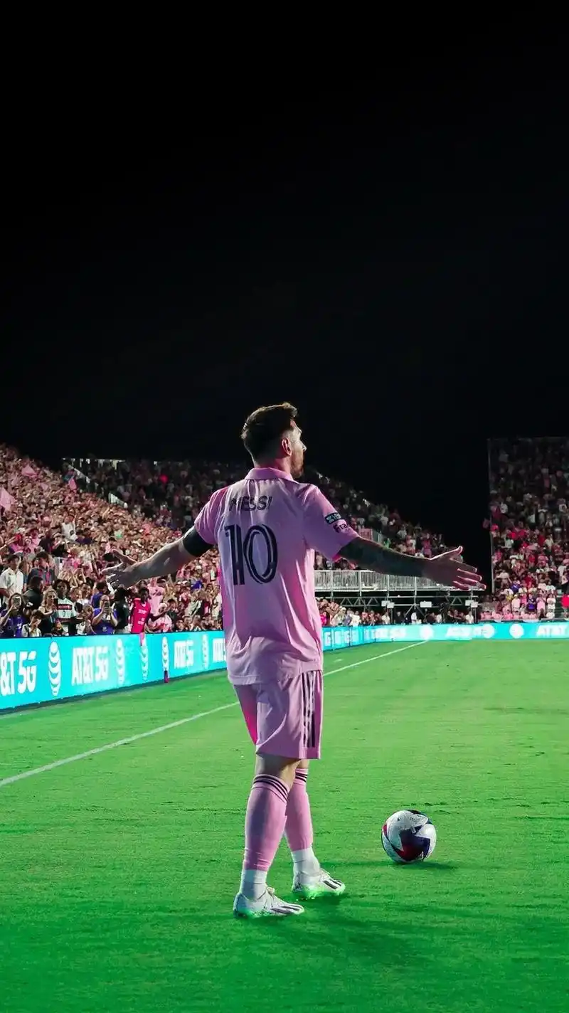 梅西漫威庆祝动作手机壳.其他梅西图案也可定制,直接上图!#d - 抖音