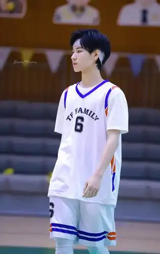 好图共享之运动系男友张真源