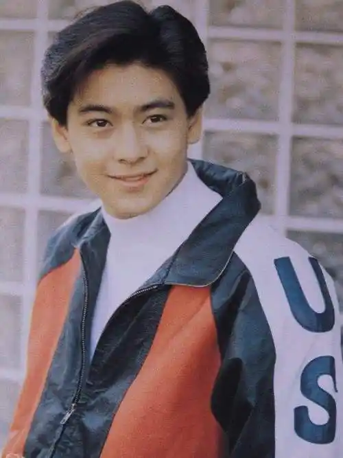 看林志颖年轻时的照片,去穿透漫长的时光与曾经的少年相遇_网易订阅