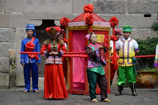 浙大学子探访非遗传承人 探索美丽石柱