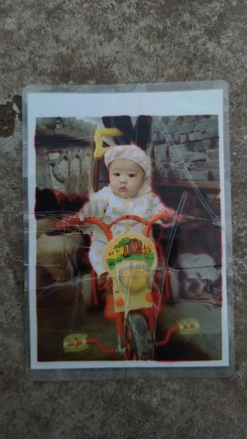 无意间翻到了自己小时候的照片感慨万千谁曾经还不是个天真的小可爱