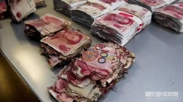 一般来说,商业银行极少储备50亿元的现金库存,即便是工农中建四大国有