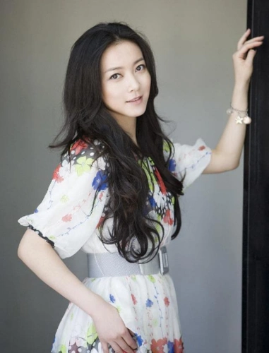 内地女演员刘敏生活照