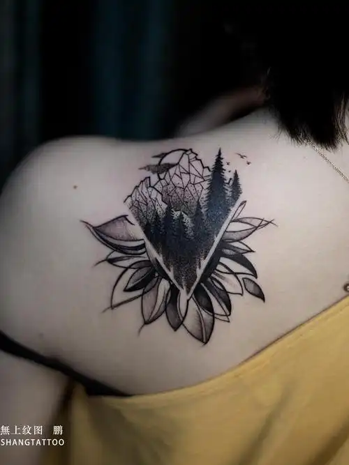 后背点线遮盖_纹身图案手稿图片_鹏peng的纹身作品集