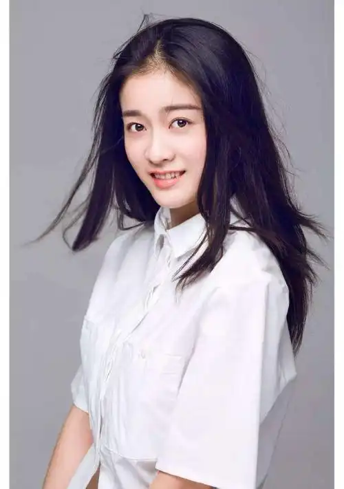 童星出身的五位90后小花,关晓彤杨紫宋祖儿,谁最耀眼?