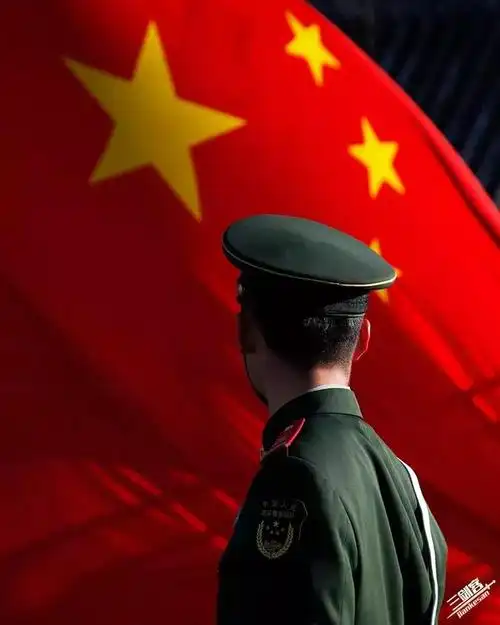 请给我一面红旗@中国军人