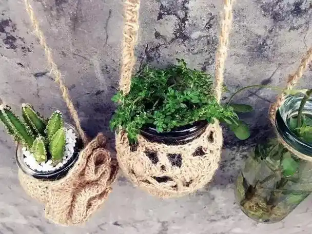 做成手工花瓶(矿泉水瓶和饮料瓶改造成的9种很有家居特色的花盆教程)