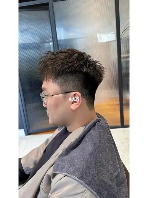 发质细软男士发型推荐