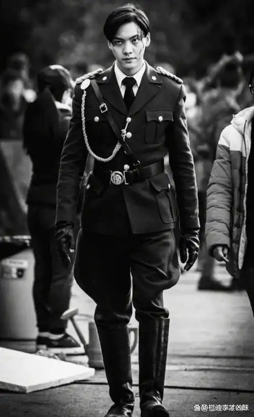 缺乏阳刚气质却强行扮演硬汉这几位小鲜肉真的不觉尴尬吗