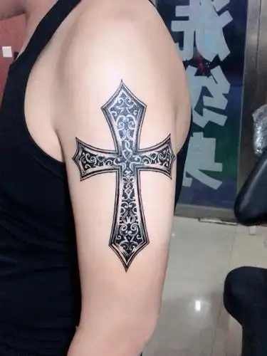 图腾十字架……_纹身图案手稿图片_内蒙619渡纹身师 得洋的纹身作品