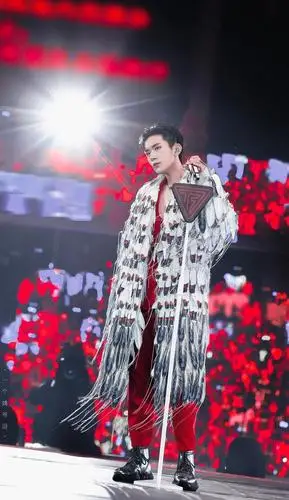 易烊千玺立麦杀合集舞台小王子魅力满分