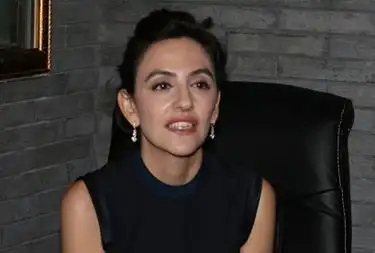 martane)是著名青年演员刘烨的妻子,,1980年生于法国尼斯一个犹太家庭