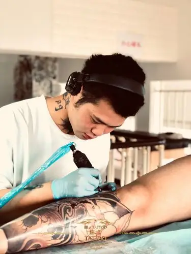 纹身师 小武 今日工作-废墟刺青_只聿