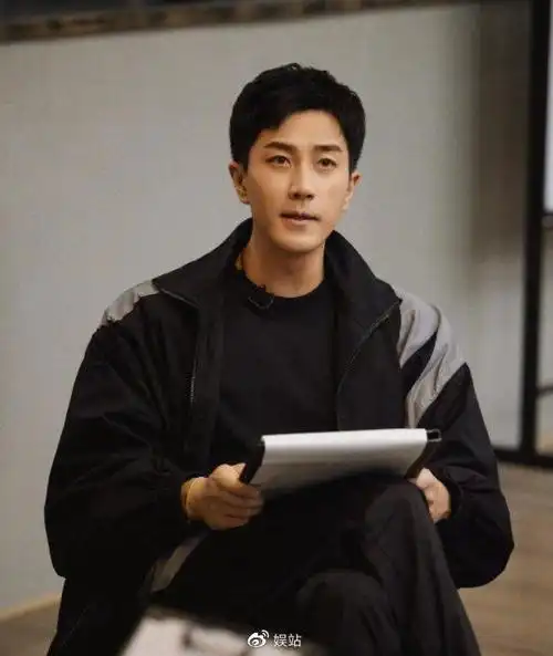 47岁刘恺威近照曝光,一脸冻龄帅气十足,颜值惊艳网友|刘恺威|披荆斩棘