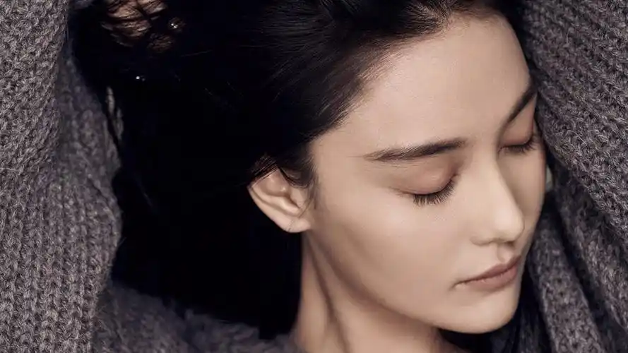 女演员张馨予桌面壁纸(3/8)