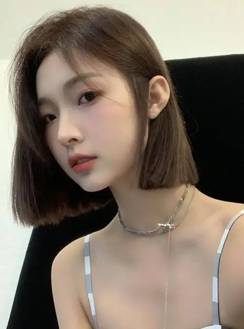 适合圆脸的减龄短发