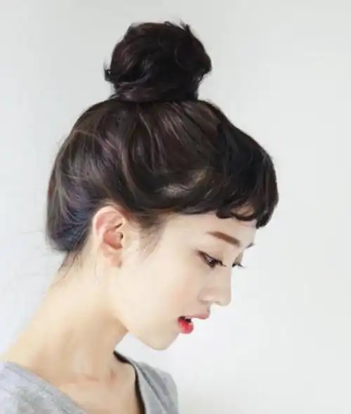 发量少大圆脸女生发型