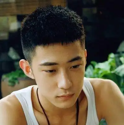 发型脸型 长脸 >> 长脸男适合什么发型 长脸男生发型设计图片(2) 2016