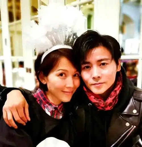 蔡少芬:我这一生正确的抉择,就是在46岁,冒险为丈夫生儿子|张晋|洪欣