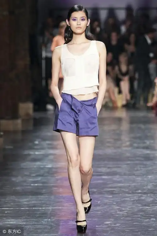 超模奚梦瑶t台秀集锦