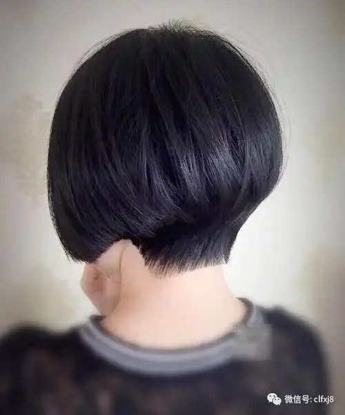 今年流行"脖后齐发"