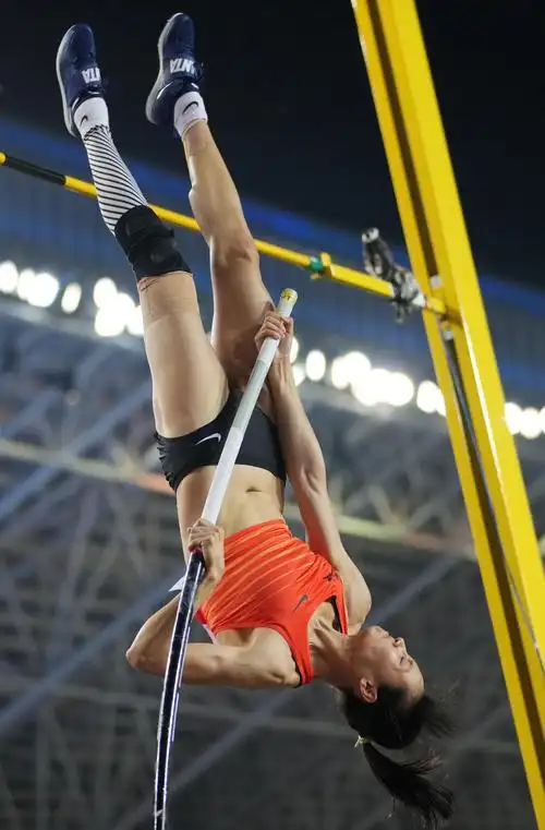 田径全国冠军赛女子撑杆跳高决赛赛况