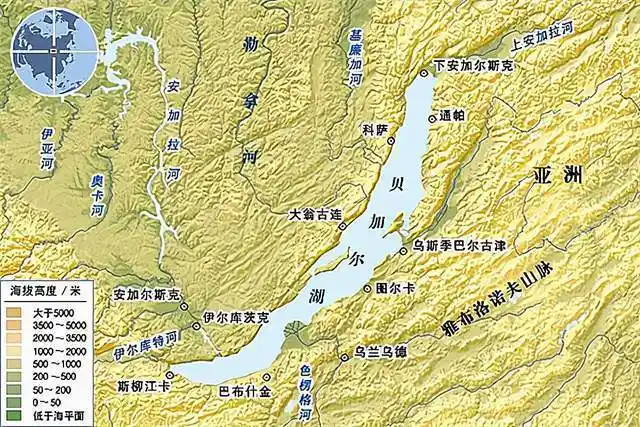 深蓝的贝加尔湖是西伯利亚的蓝眼睛也是国人蓝色的梦