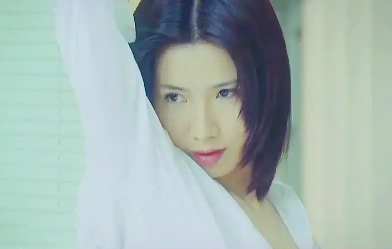 关秀媚惊艳片段合集,妩媚动人撩拨心弦,女人味十足!