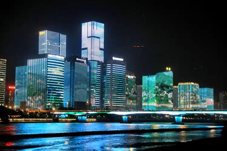 其它 闽江两岸夜景 写美篇高楼林立的江滨夜色 在福州金融街附近的