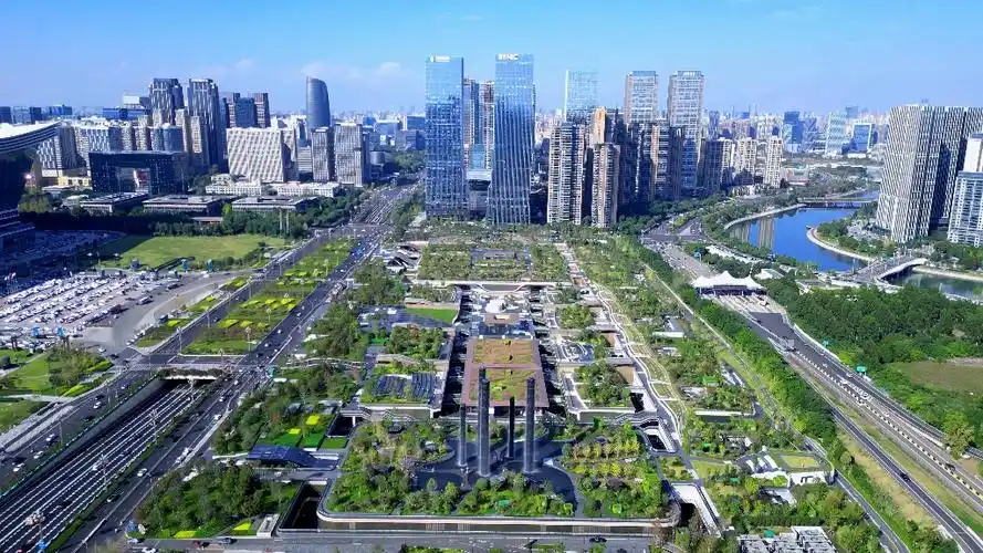 什么是国际城南!航拍成都高新区环球中心skp