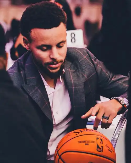 斯蒂芬库里西装集 - 知乎