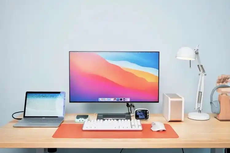 桌面布置不同的鼠标垫搭配不同的心情