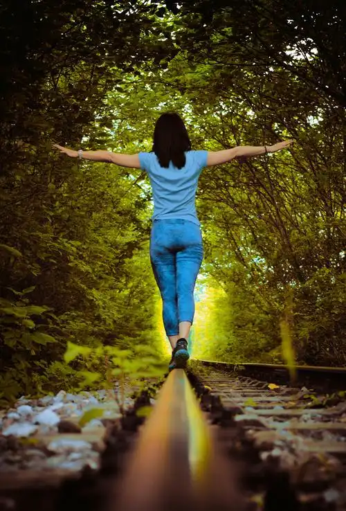 只能说调色自己还算满意,其他仍有很多不足,一个人的摄影路上摸索前行