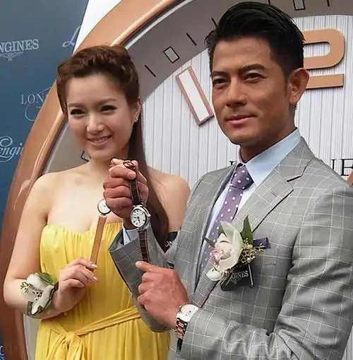 2013:嫩模叶熙祺2013年,郭富城已经48岁,被爆出与嫩模叶熙祺相恋媒体